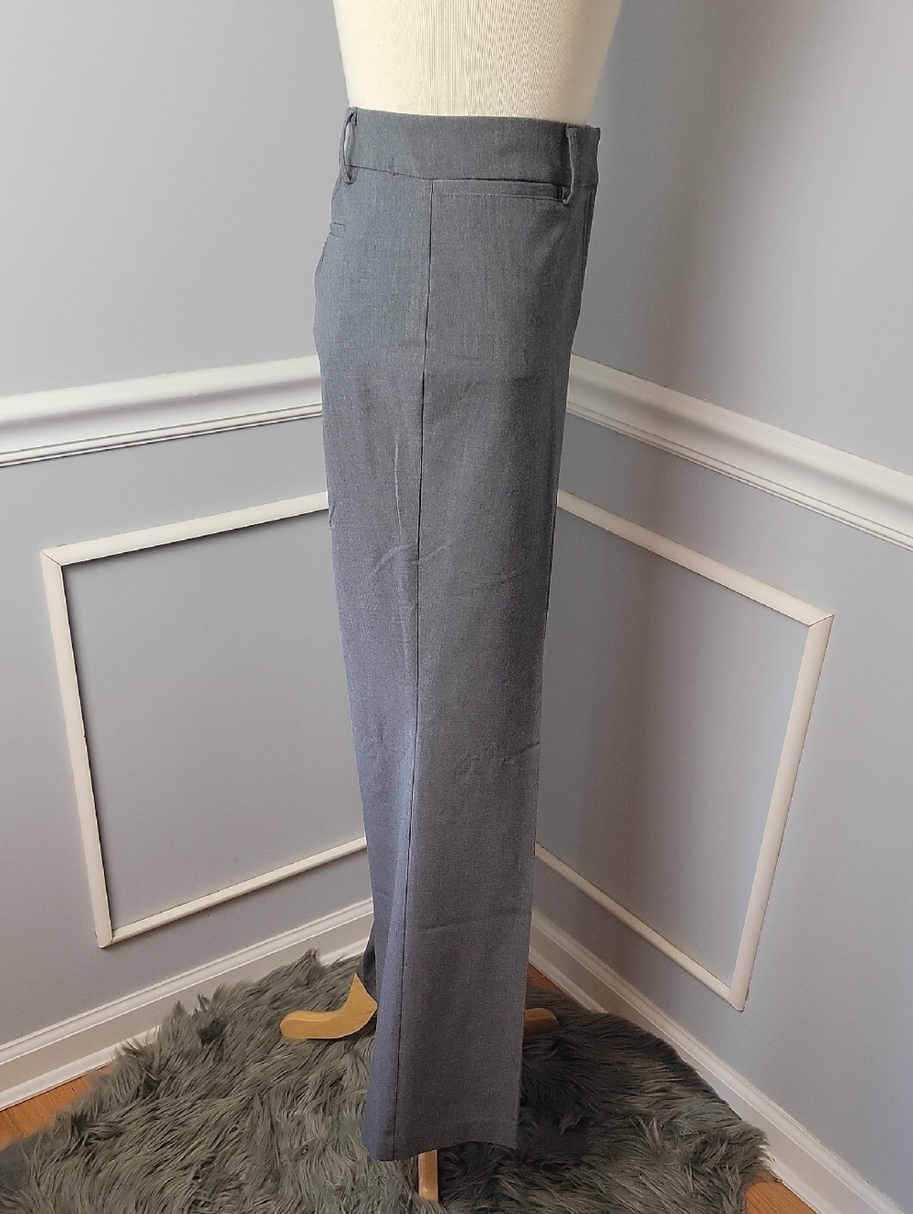NEW YORK & COMPANY Gray Stretch Straight Leg Career Professional Dress Pants 12 - Picture 4 of 8